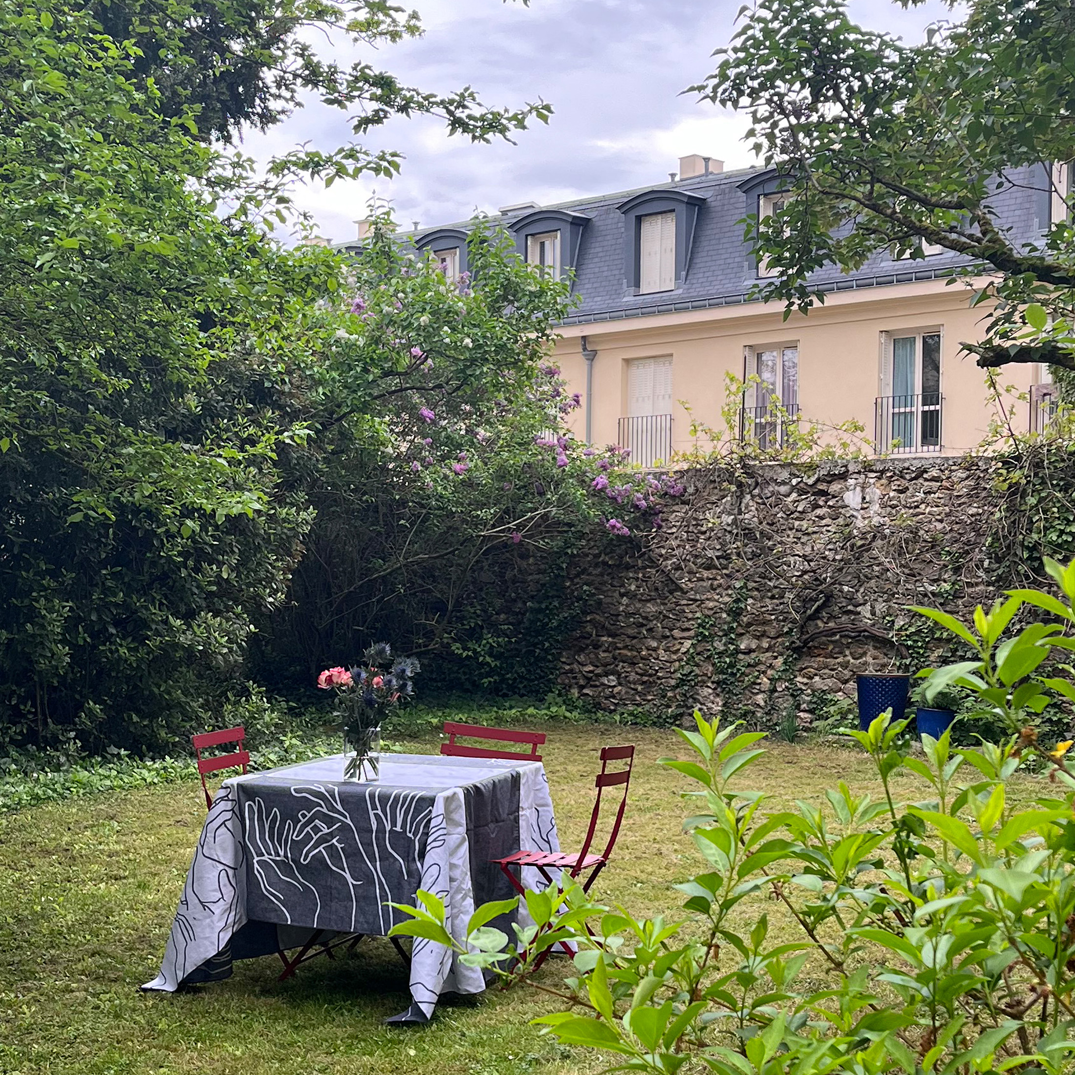 Nappe Manos réversible en jacquard 195 x 210 · Biais gris – Image 2