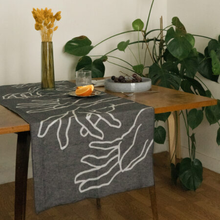 Chemin de table Manos réversible en jacquard 50 x 140