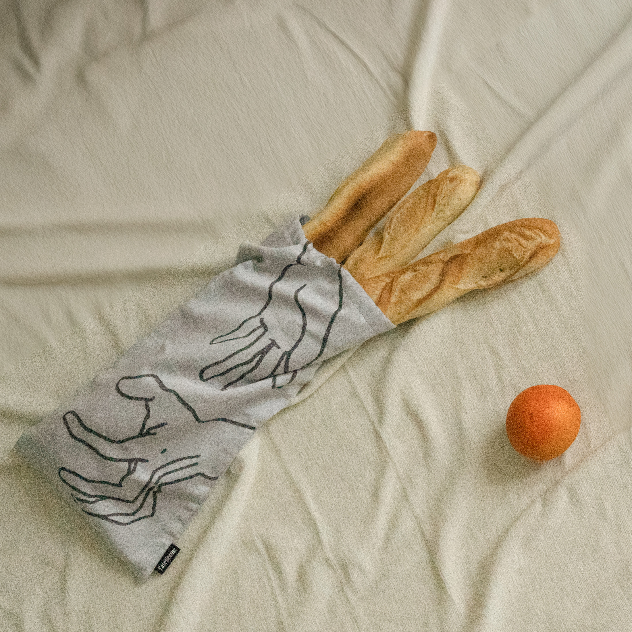 Manos jacquard bread bag · White