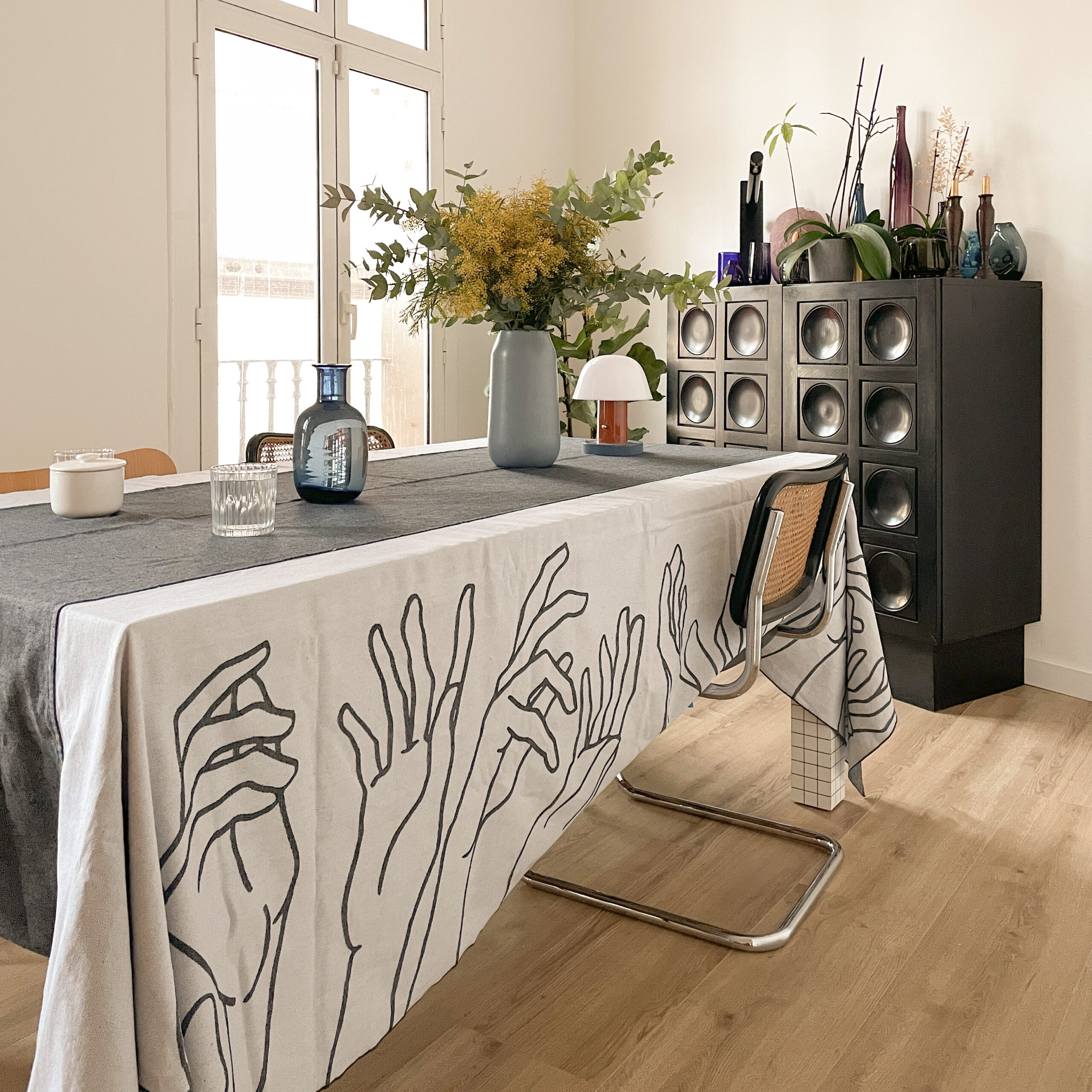 Mantel Manos reversible en jacquard 195 x 355 · Bies gris
