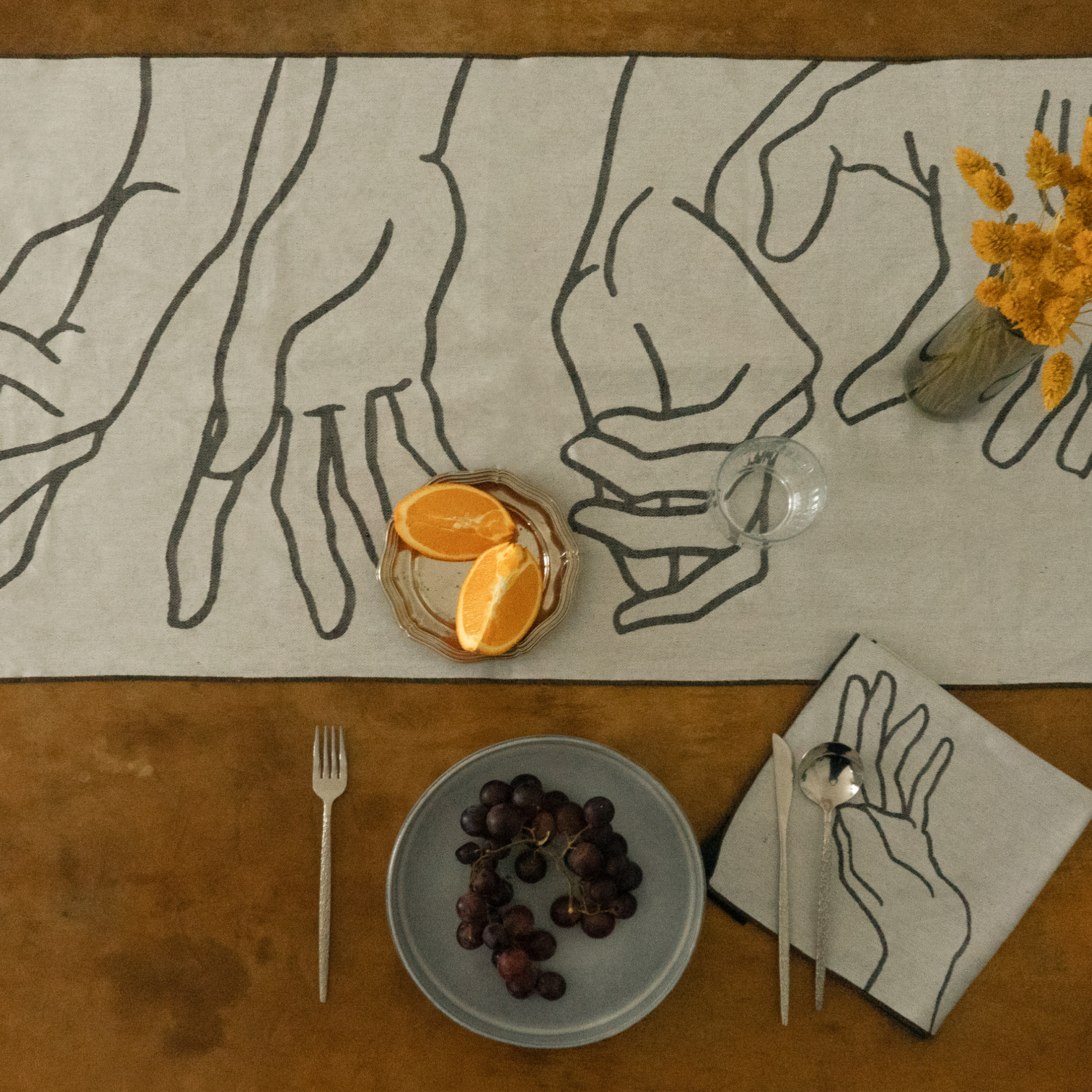 Chemin de table Manos réversible en jacquard 50 x 140 – Image 4