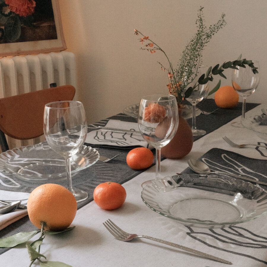 Nappe Manos réversible en jacquard 130 x 215 · Biais gris